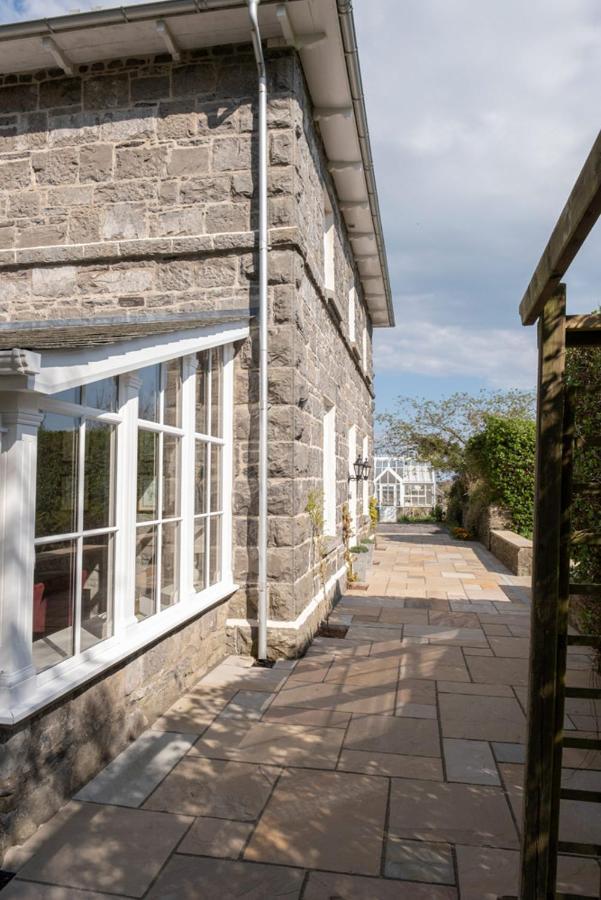 Church Farmhouse - Castle View คาสเซิลทาวน์ ภายนอก รูปภาพ